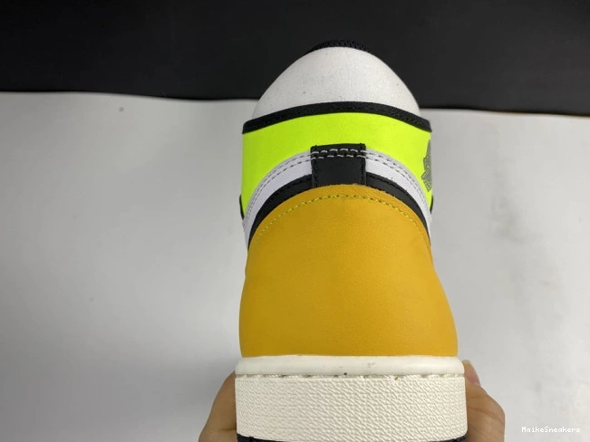 MaikeSneakers JORDAN OG 1 AIR GOLD' HIGH 555088-118 RETRO 'VOLT 0728